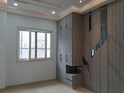 Bedroom Image of 1350 Sq.ft 3 BHK Builder Floor for sale in Paschim Vihar New Delhi for Rs. 25000000