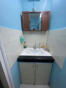 Bathroom Image of 550 Sq.ft 1 BHK Apartment / Flat for rent in Shivtej B, Kothrud Pune for Rs. 20250