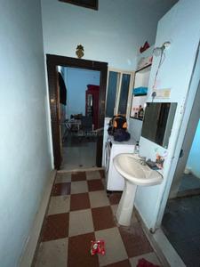 Bathroom Image of 550 Sq.ft 1 BHK Builder Floor for rent in Nagziri Ujjain for Rs. 7000