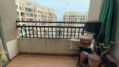 Image of 1080 Sq.ft 2 BHK Apartment / Flat for rent in Kolte Patil Margosa Heights, Mohammed Wadi, Pune for Rs. 21000
