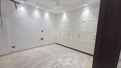 Bedroom Image of 2450 Sq.ft 4 BHK Builder Floor for sale in Rajouri Garden New Delhi for Rs. 55000000