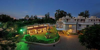 Image of 3006 Sq.ft 4 BHK Villa for rent in Pacifica The Meadows, Shantipura, Ahmedabad for Rs. 60000