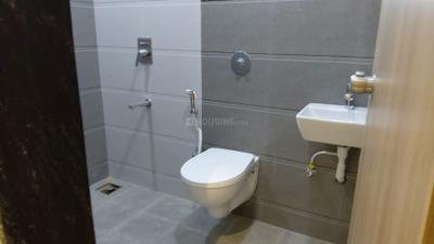 Bathroom Image of 620 Sq.ft 1 BHK Apartment / Flat for sale in Raviraj Astria, Kondhwa Pune for Rs. 4700000