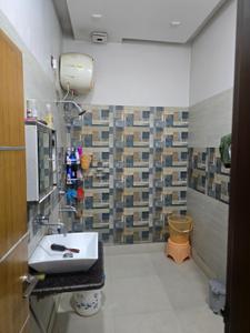 Bathroom Image of 4350 Sq.ft 7 BHK Independent House for sale in Sona Enclave, Modinagar Ghaziabad for Rs. 50000000