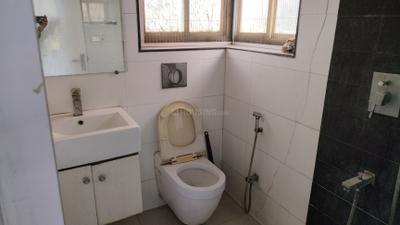 Image of 1600 Sq.ft 3 BHK Apartment / Flat for rent in Cosmic Nav Sanjivan CGHS, Sector 12 Dwarka, New Delhi for Rs. 42000