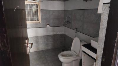 Image of 1100 Sq.ft 2 BHK Apartment / Flat for rent in Panchsheel Wellington, Crossings Republik, Ghaziabad for Rs. 20000