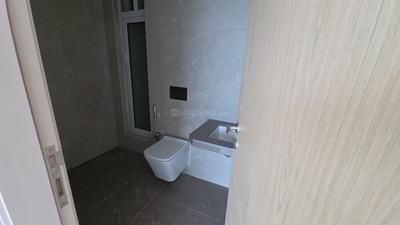 Image of 1600 Sq.ft 3 BHK Apartment / Flat for rent in Monte South, Byculla, Mumbai for Rs. 175000