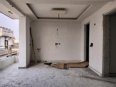 Bedroom Image of 960 Sq.ft 3 BHK Apartment / Flat for sale in Khanpur New Delhi for Rs. 6800000