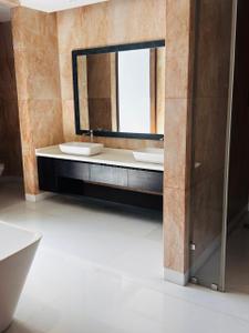Image of 43560 Sq.ft 5 BHK Farm House for sale in DLF Farms, New Delhi for Rs. 350000000
