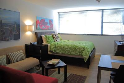 Hall Image of 2400 Sq.ft 4 BHK Apartment / Flat for sale in K Raheja Classique, Andheri West Mumbai for Rs. 94000000