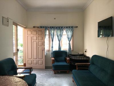 Living Room Image of 800 Sq.ft 2 BHK Independent House for rent in Kammanahalli Bengaluru for Rs. 32000