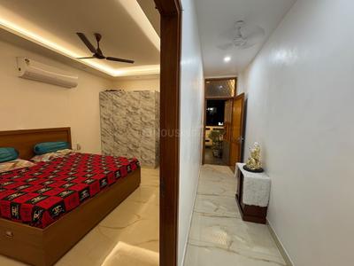 Bedroom Image of 450 Sq.ft 1 BHK Independent House for rent in Lajpat Nagar New Delhi for Rs. 37500