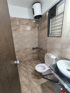 Bathroom Image of 800 Sq.ft 2 BHK Apartment / Flat for rent in Prasun Loreto, Kharadi Pune for Rs. 40000