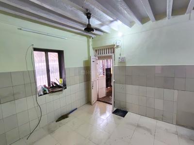 Image of 220 Sq.ft 1 RK Independent House for rent in Santacruz East, Mumbai for Rs. 18000