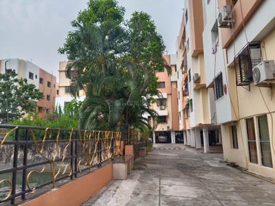 Image of 896 Sq.ft 2 BHK Apartment / Flat for rent in Eden Tolly Lakeside, Kabardanga, Kolkata for Rs. 13000