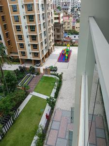 Balcony Image of 1090 Sq.ft 2 BHK Apartment / Flat for rent in Ambey Gateway, Chinar Park Kolkata for Rs. 35000