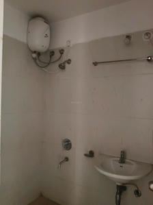 Common Bathroom Image of 774 Sq.ft 1.5 BHK Apartment / Flat for sale in Lodha Casa Rio, Palava Phase 1 Thane for Rs. 4000000