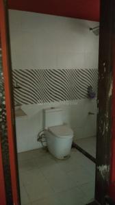 Bathroom Image of 3200 Sq.ft 4 BHK Independent House for rent in Bakrol Anand for Rs. 40000