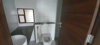 Bathroom Image of 2227 Sq.ft 4 BHK Villa for sale in Casagrand Florella, Tyayakana Halli Bengaluru for Rs. 24000000