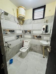 Bathroom Image of 650 Sq.ft 1 BHK Apartment / Flat for rent in Ejipura Bengaluru for Rs. 19000