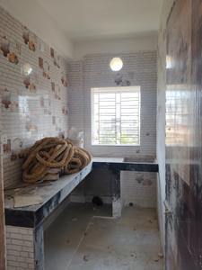 Kitchen Image of 950 Sq.ft 2 BHK Apartment / Flat for sale in Nayek Para Hooghly for Rs. 3600000