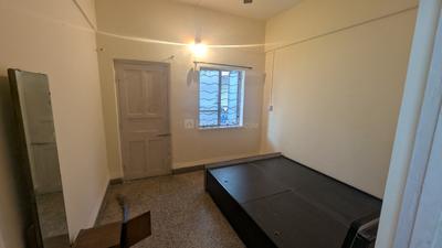 Bedroom Image of 850 Sq.ft 2 BHK Apartment / Flat for rent in Swargate Pune for Rs. 27000