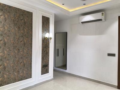 Bedroom Image of 2700 Sq.ft 4 BHK Builder Floor for sale in Palm Ardee City 4, Sector 52 Gurgaon for Rs. 42500000