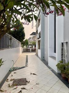 Balcony Image of 4560 Sq.ft 4 BHK Independent House for sale in Thaltej Ahmedabad for Rs. 91100000