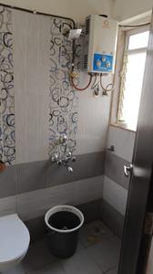 Bathroom Image of 453 Sq.ft 1 BHK Apartment / Flat for rent in Kavya Residency, Kasarvadavali Thane for Rs. 22500