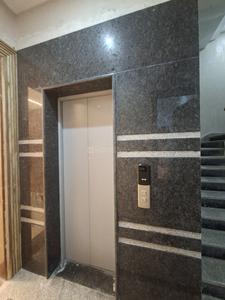 Bathroom Image of 4700 Sq.ft 5 BHK Builder Floor for sale in Palam Vihar Gurgaon for Rs. 50000000
