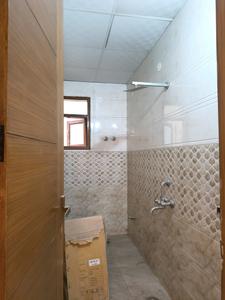 Common Bathroom Image of 1450 Sq.ft 3 BHK Builder Floor for sale in Indirapuram Ghaziabad for Rs. 12190000