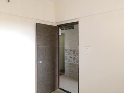 Bedroom Image of 750 Sq.ft 2 BHK Apartment / Flat for rent in Puraniks Tokyo Bay, Kasarvadavali Thane for Rs. 25000
