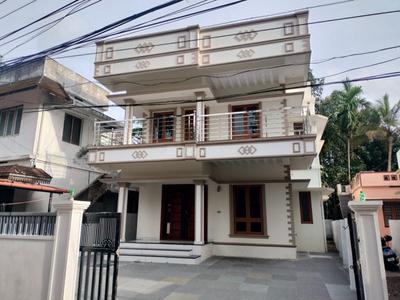 Image of 2200 Sq.ft 4 BHK Independent House for sale in Vyttila, Kochi for Rs. 13500000