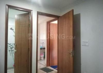 Bedroom Image of 690 Sq.ft 2 BHK Builder Floor for sale in Jamia Nagar New Delhi for Rs. 6000000