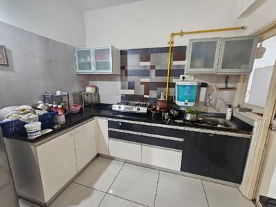 2 BHK Unfurnished Flat