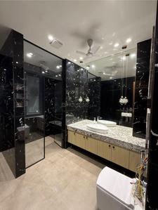 Bathroom Image of 4200 Sq.ft 4 BHK Builder Floor for sale in Sector 15 Part 2 Gurgaon for Rs. 50000000