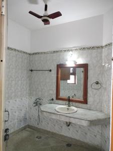 Bedroom Two Image of 1800 Sq.ft 3 BHK Apartment / Flat for sale in Hilansh.       Hilansh Apartment.    Dwarka Sector 10.    , Sector 10 Dwarka New Delhi for Rs. 33500000
