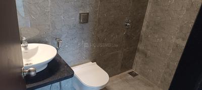 Bathroom Image of 720 Sq.ft 2 BHK Apartment / Flat for rent in VTP Sierra, Sus Pune for Rs. 37000