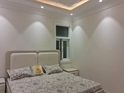 Bedroom Image of 850 Sq.ft 3 BHK Builder Floor for sale in Dwarka Mor New Delhi for Rs. 7500000