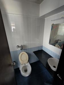 Bathroom Image of 995 Sq.ft 2 BHK Apartment / Flat for rent in Ekta Terraces, Kandivali West Mumbai for Rs. 68000
