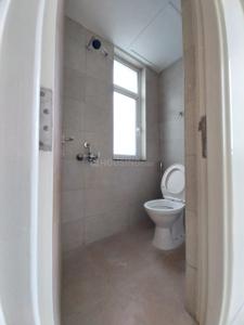 Image of 2276 Sq.ft 4 BHK Apartment / Flat for sale in Godrej Windsor At Godrej Golf Links, Jaypee Greens, Greater Noida for Rs. 38000000