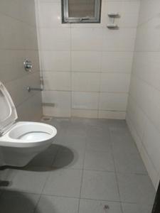 Common Bathroom Image of 950 Sq.ft 2 BHK Apartment / Flat for sale in Amanora Future Towers, Hadapsar Pune for Rs. 16000000
