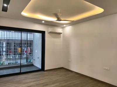 Bedroom Image of 3600 Sq.ft 4 BHK Builder Floor for sale in Paramount Luxury Floors Sushant Lok 3 B Block, Sector 57 Gurgaon for Rs. 42000000