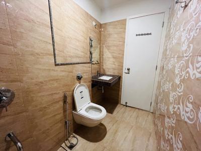 Image of 850 Sq.ft 2 BHK Apartment / Flat for sale in Amanora Gold Towers, Hadapsar, Pune for Rs. 12000000