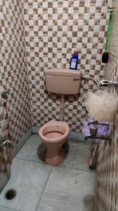 Bathroom Image of Gita Kar in Shyam Bazar, Kolkata