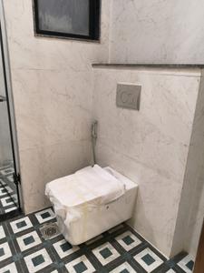 Common Bathroom Image of 3250 Sq.ft 4 BHK Builder Floor for sale in Malibu Town Floors, Sector 47 Gurgaon for Rs. 45000000