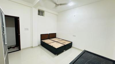Bedroom Image of 750 Sq.ft 1 RK Builder Floor for rent in Indra Puri Colony Indore for Rs. 8000