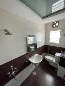 Bathroom Image of 1500 Sq.ft 3 BHK Apartment / Flat for rent in T Nagar Chennai for Rs. 70001