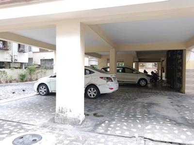 Car Garage Image of 1240 Sq.ft 3 BHK Apartment / Flat for sale in Ballygunge Kolkata for Rs. 14500000
