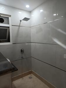 Bathroom Image of 1350 Sq.ft 3 BHK Builder Floor for sale in Model Town New Delhi for Rs. 25000000